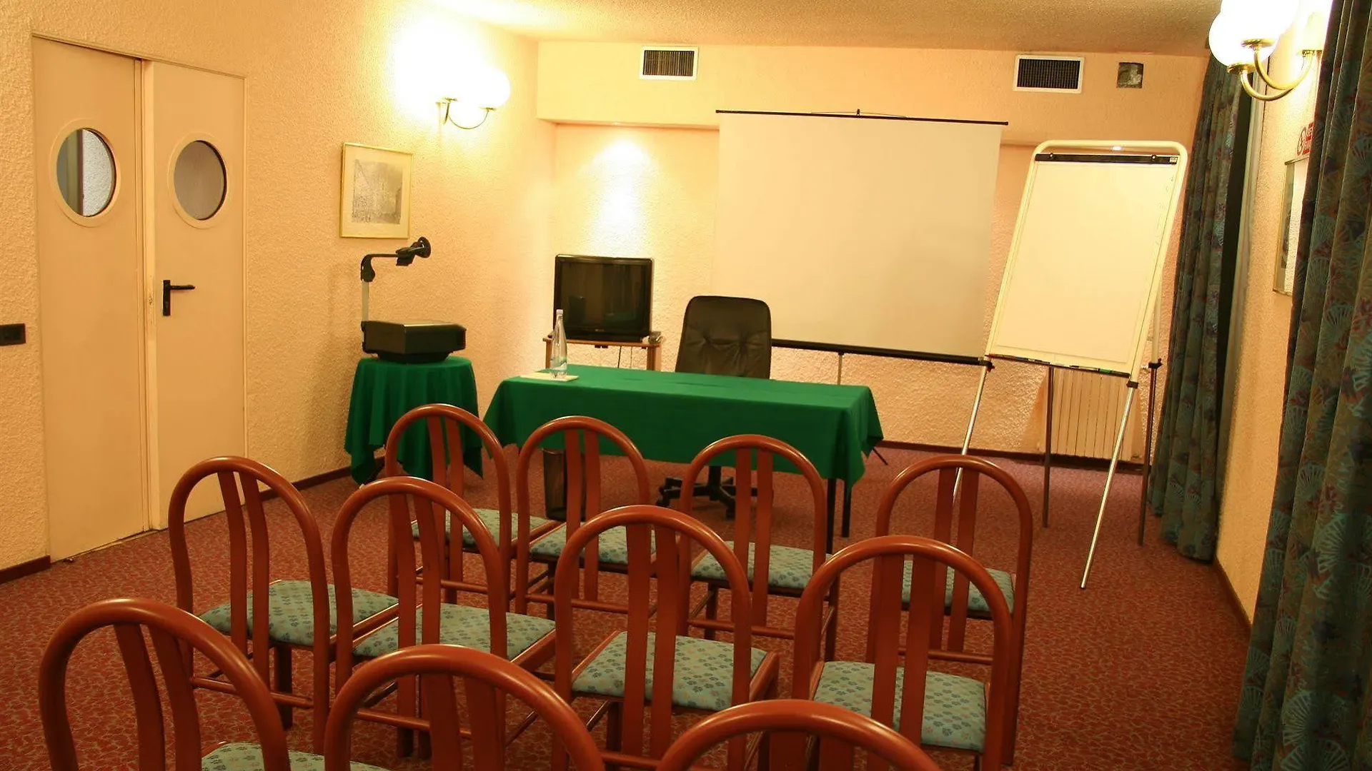 ***  Albert Hotel Milano Italia