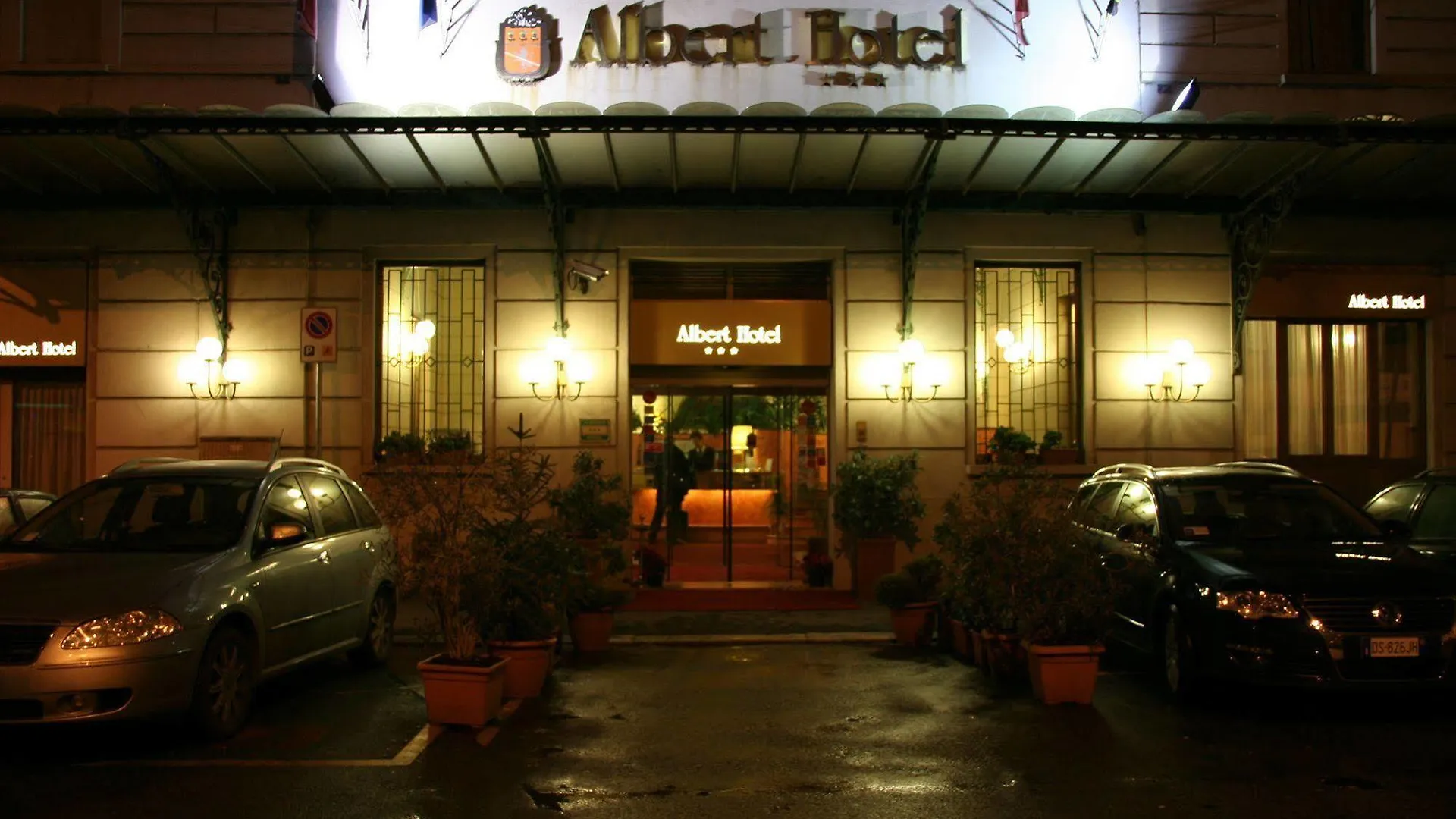 ***  Albert Hotel Milan Italy